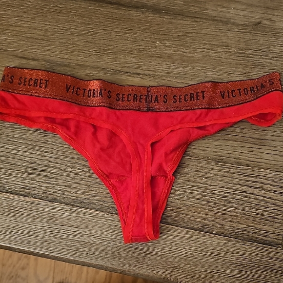 Victoria's Secret Kids Red Bottoms - Picture 2 of 2